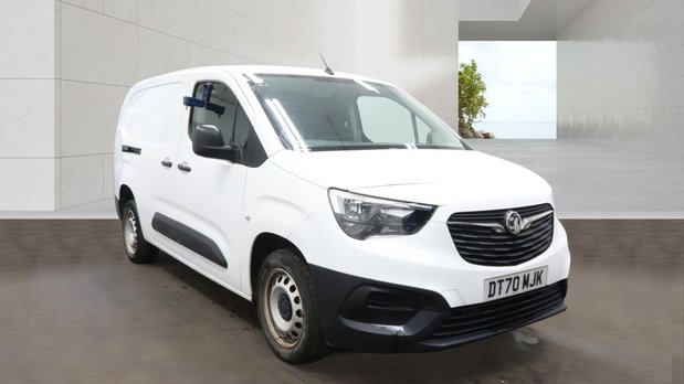 Vauxhall Combo LWB L2H1 Low Roof Air Con EURO 6 NO VAT 2