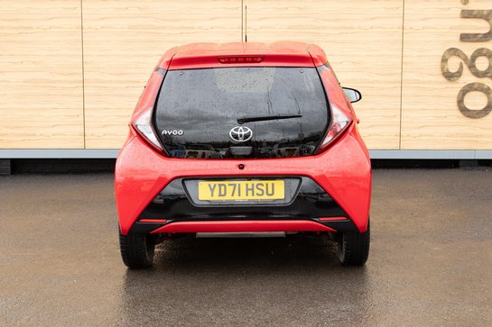 Toyota Aygo VVT-I X-TREND X-SHIFT TSS