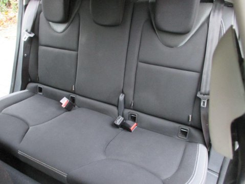 Renault Clio 0.9 TCe Play Euro 6 (s/s) 5dr 28