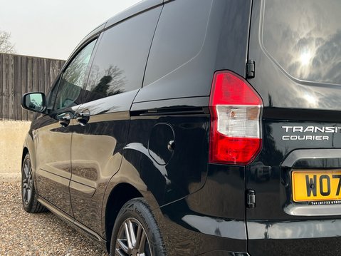 Ford Transit Courier SPORT TDCI 40