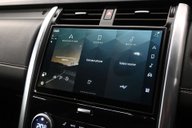 Land Rover Discovery 3.0 Discovery R-Dynamic HSE D MHEV Auto 4WD 5dr 20