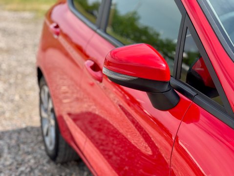 Ford Fiesta TREND 12