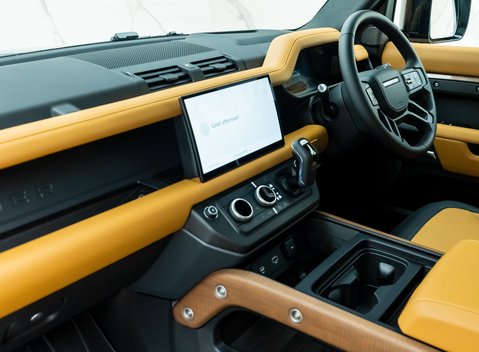 Land Rover Defender 110 X P400 17