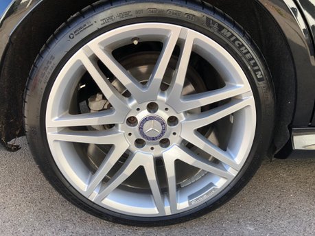 Mercedes-Benz E Class E350d 3.0 BLUETEC AMG SPORT Automatic very high spec 64000m FSH Pan Roof 28