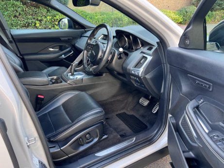 Jaguar E-Pace 2.0 P200 R-Dynamic SE Auto AWD Euro 6 (s/s) 5dr 15