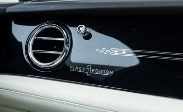 Bentley Bentayga V8 AZURE EWB First Edition 32