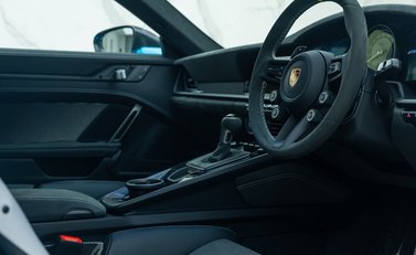 Porsche 911 GT3 RS (992) 14