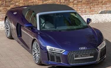 Audi R8 V10 Spyder 9