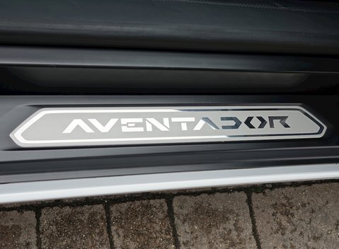 Lamborghini Aventador LP 700-4 22