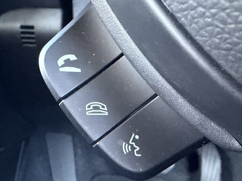 Suzuki Swift 1.2 Dualjet 83 12V Hybrid SZ5 5dr Auto 32