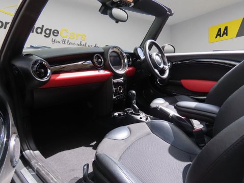 Mini Convertible 1.6 Cooper Auto Euro 6 2dr 15