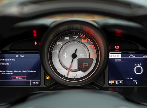 Ferrari Portofino 18