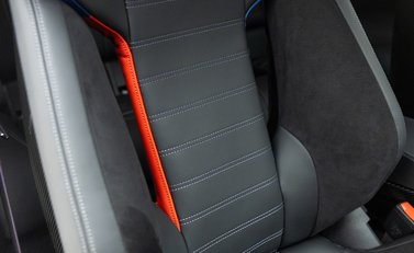 BMW M2 CS 16
