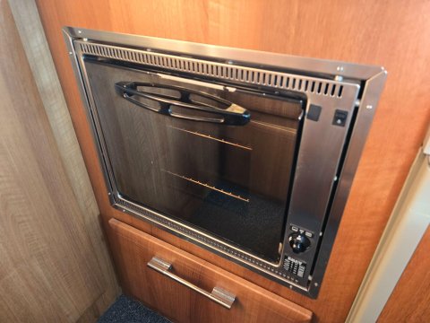 Renault Master 2 Berth Motor Home 32