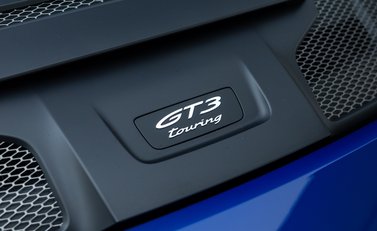 Porsche 911 GT3 Touring (992) 33