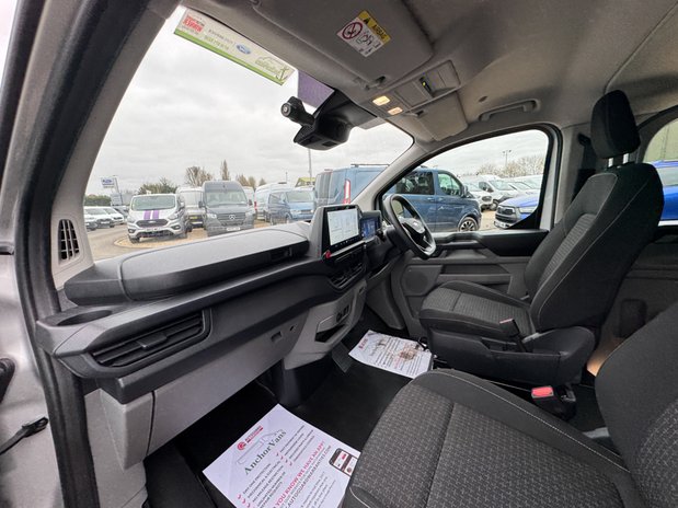 Ford Transit Custom Crew Cab AUTO LWB L2H1 Trend 280 Air Con Sport Alloys Camera Sensors SELECT 12