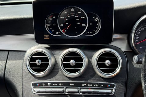 Mercedes-Benz C Class C 250 D AMG LINE PREMIUM PLUS CABRIOLET - 19 INCH ALLOYS - FULL SERVICE HIS 52