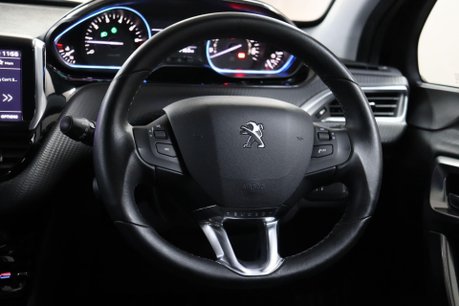 Peugeot 2008 PURETECH S/S ALLURE 45
