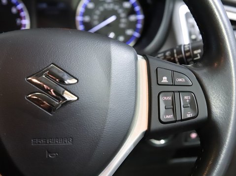 Suzuki SX4 S-Cross 1.4 Boosterjet 48V Hybrid SZ-T 5dr 28