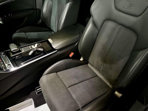 Audi A6 2.0 TFSI 40 Black Edition S Tronic Euro 6 (s/s) 5dr 18