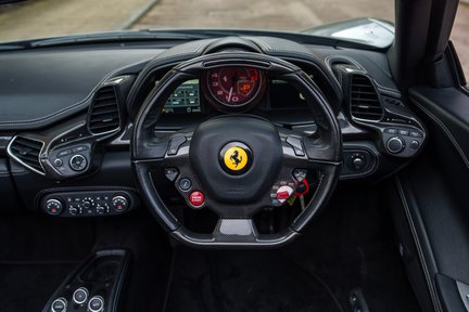 Ferrari 458 SPIDER 15