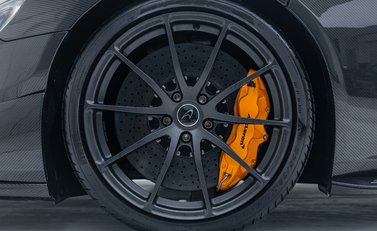 McLaren 675LT Spider MSO Carbon Series 13