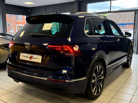 Volkswagen Tiguan 2.0 Tiguan R-Line TDI BlueMotion Technology 4Motion Semi-Auto 4WD 5dr 5