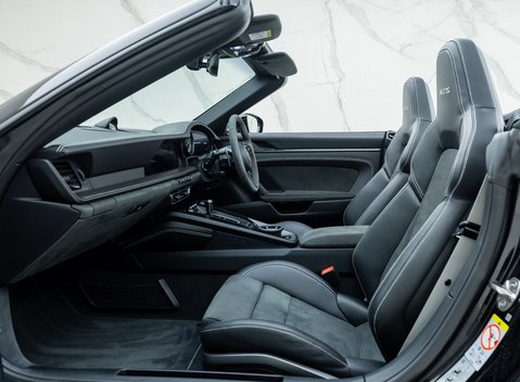 Porsche 911 Carrera GTS Cabriolet (992) 18