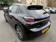 Peugeot e-208 ALLURE 6