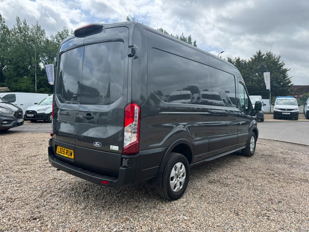 Ford Transit LWB L3H2 Med Roof Limited 350 Air Con Alloys Camera Nav Sensors EURO 6 8