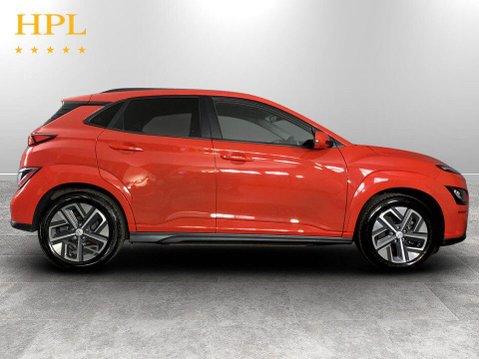 Hyundai KONA 64kWh Ultimate SUV 5dr Electric Auto (10.5kW Charger) (204 ps) Air Con - B 8