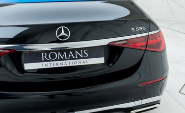 Mercedes-Benz S Class S580 Maybach First Class 43