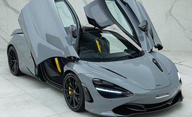 McLaren 720S Performance 12