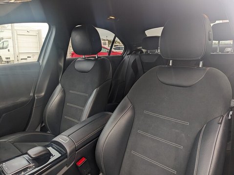 Mercedes-Benz A Class A 250 E AMG LINE EDITION PREMIUM 18