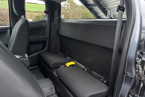 Isuzu D-Max ECB 1.9 TD Extra Cab Tipper 15