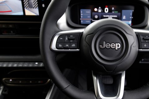 Jeep Avenger SUMMIT 19