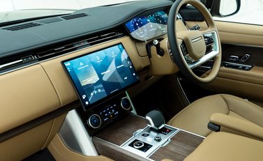 Land Rover Range Rover P530 Autobiography 15