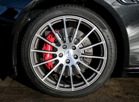 Maserati Quattroporte DV6 10