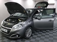 Peugeot 208 PURETECH S/S SIGNATURE 16