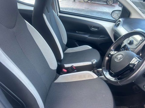 Toyota Aygo 1.0 Aygo X-Play VVT-i 5dr 13
