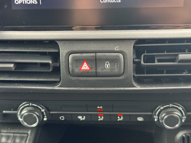 Citroen Berlingo LWB L2H1 [SOLD CM] Low Roof Driver 950 Air Con Alloys Nav Sensors EURO 6 NO 37