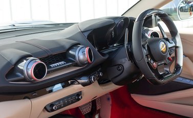 Ferrari 812 Superfast 15