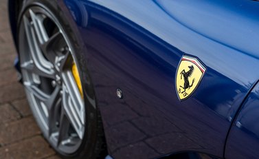 Ferrari 812 Superfast 26