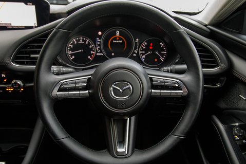 Mazda 3 GT SPORT MHEV 21