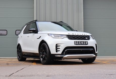 Land Rover Discovery R-DYNAMIC SE MHEV In RARE PEARL WHITE BLACK ROOF AND REAR SEATS  LOW MILES 