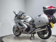 Kawasaki ZZR 2004 ONLY 29K FULL LUGGAGE NEW MOT SERVICED BIG CC TOURER 6