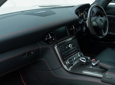 Mercedes-Benz SLS AMG GT 19