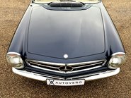 Mercedes-Benz SL Series 280 SL 26