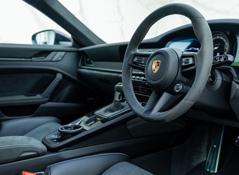 Porsche 911 GT3 (992) 10