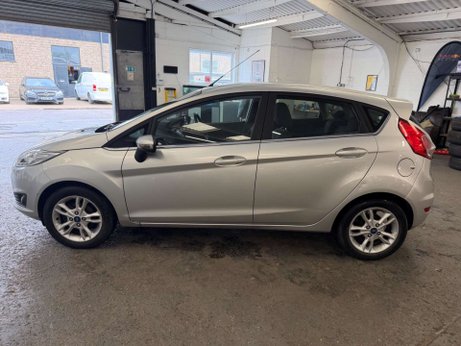 Ford Fiesta 1.0T EcoBoost Zetec Euro 6 (s/s) 5dr 4